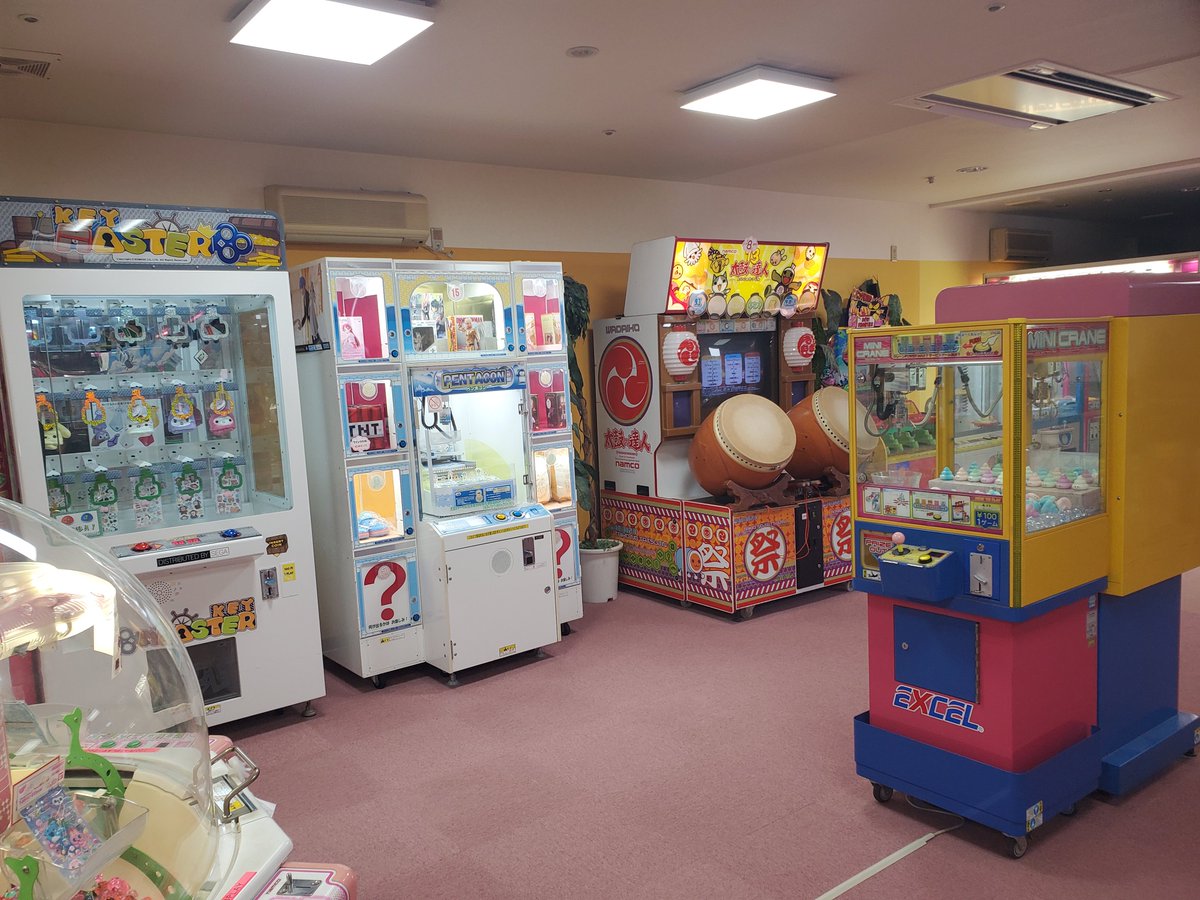 FM_Pro2996's tweet photo. 温泉のゲームコーナー https://t.co/P4GLG2bnZJ