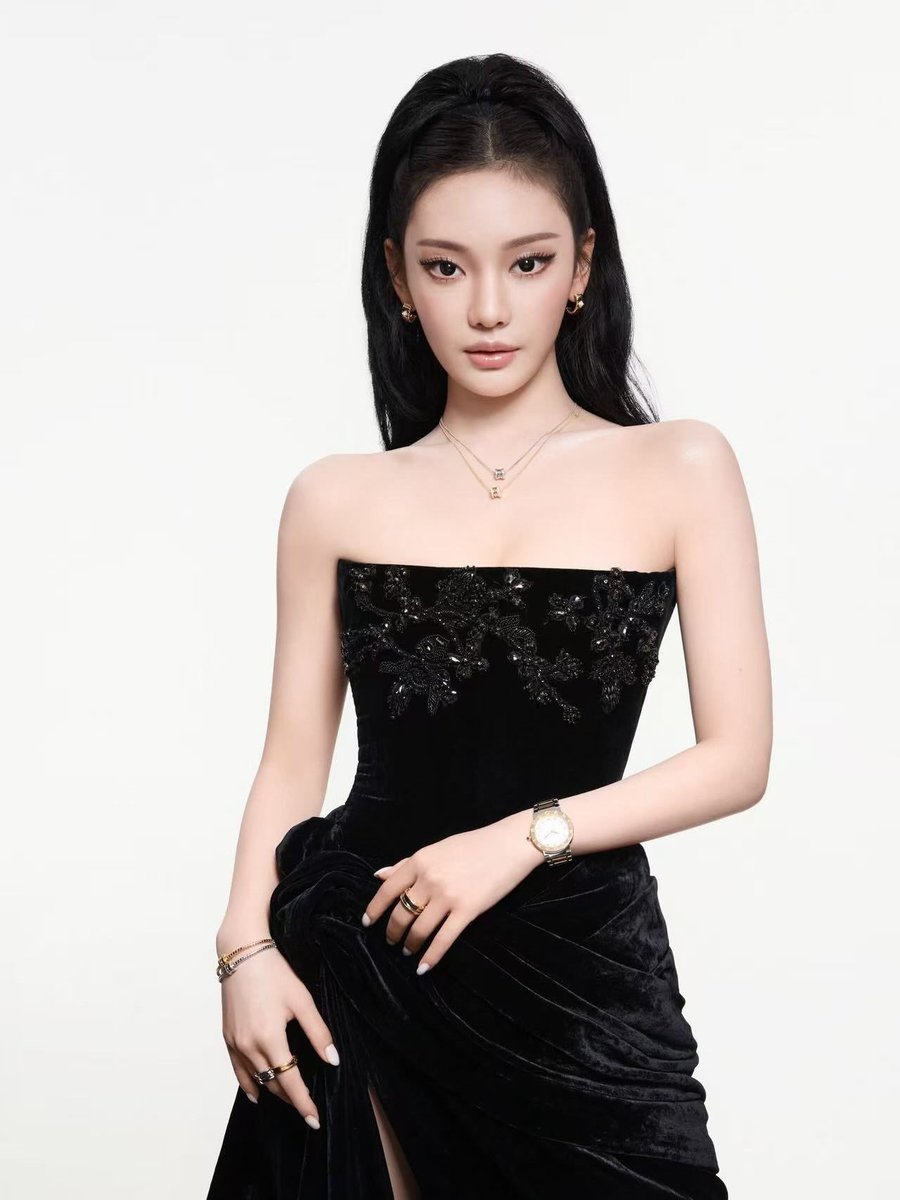 宁艺卓; ... 🌸 𝖭͟𝗂͟𝗇͟𝗀͟𝖴͟𝗇͟𝗂͟𝗍͟𝗒. tweet media