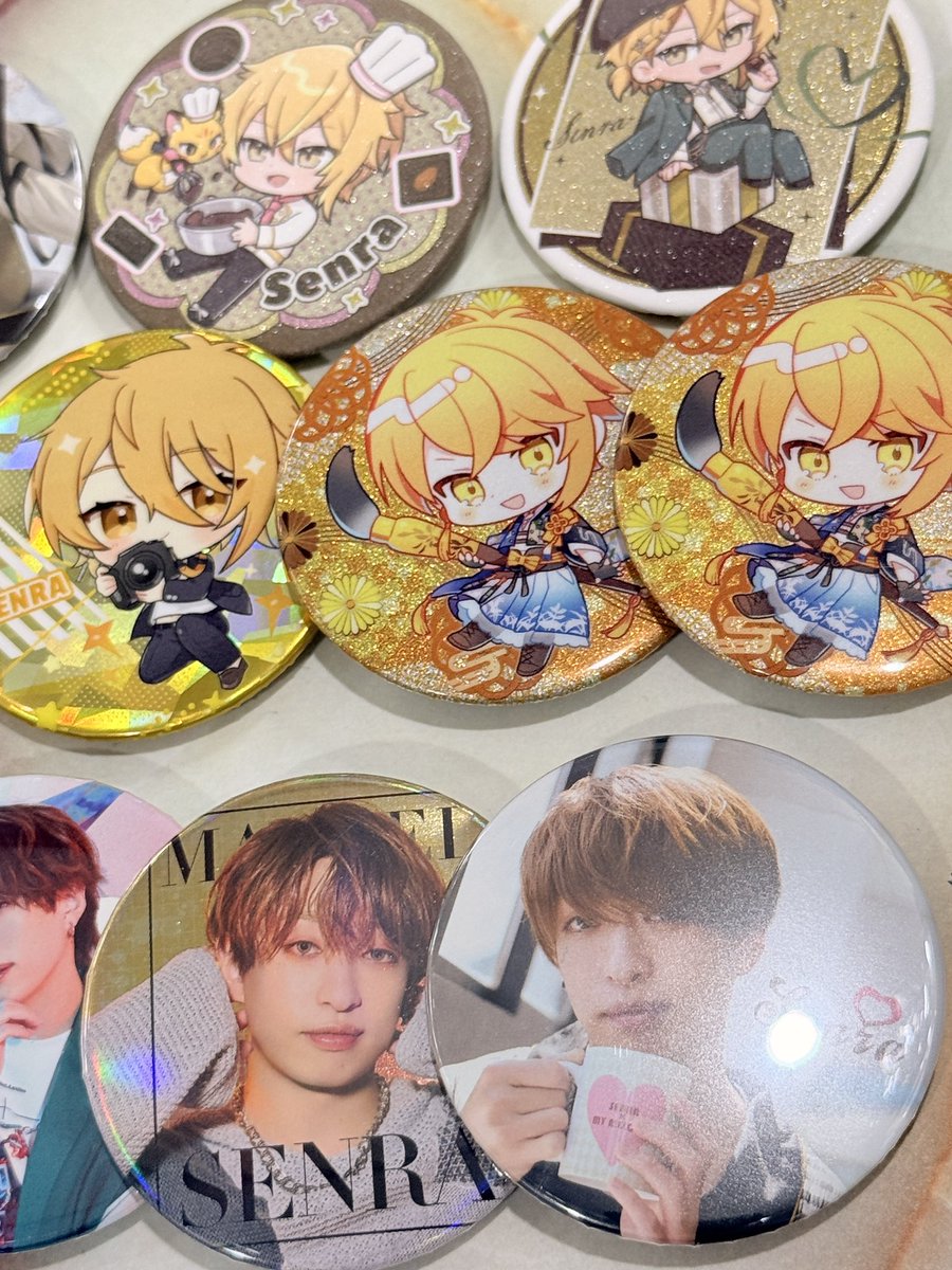 📢 入荷情報 📢 センラさんの缶バッジがまとめて入荷しました✨ 実写