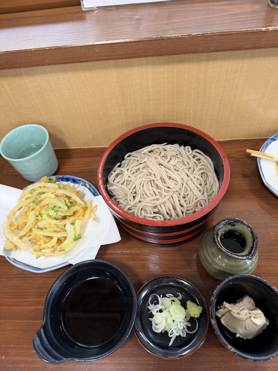 fumishas's tweet photo. 懐古園と胡桃そばと
思い出の美味しい飲むヨーグルト https://t.co/ta5ePxO8fq