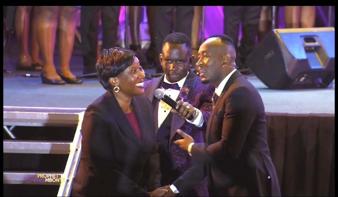 AnnShineMubeezi's tweet photo. Anne Mugisa's life was catapulted by the power of prophecy.

The anointing upon Prophet Elvis Mbonye promoted her from a national to global position.

She didn't see this coming but the Prophet to the Nations had seen it four years before it happened.

This is the power of prophecy.
#ProphetElvisMbonye