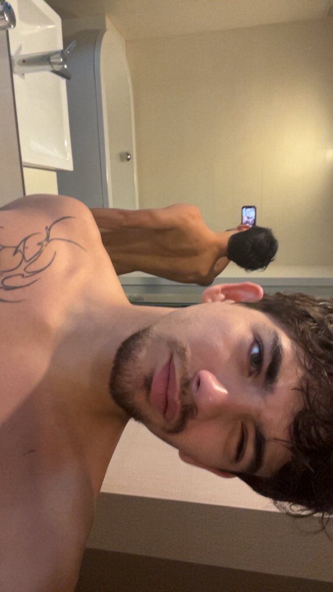 Tit2freshh's tweet photo. Goodnight X🤠 https://t.co/kNKS2MIBIN