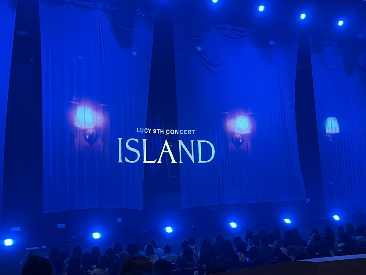 010000_x's tweet photo. DAY2💙 https://t.co/xqbpsg7ESM