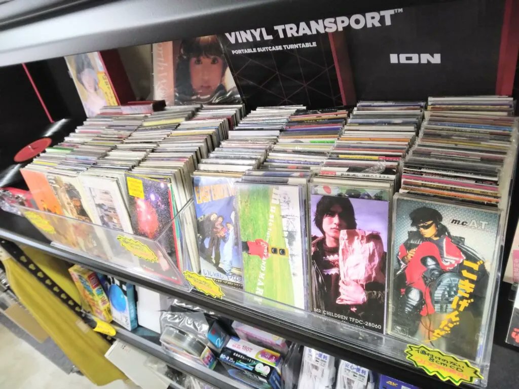 💿✨懐かしさ満載のレトロ音楽コーナー🎶 ≪ここは時が止まっている