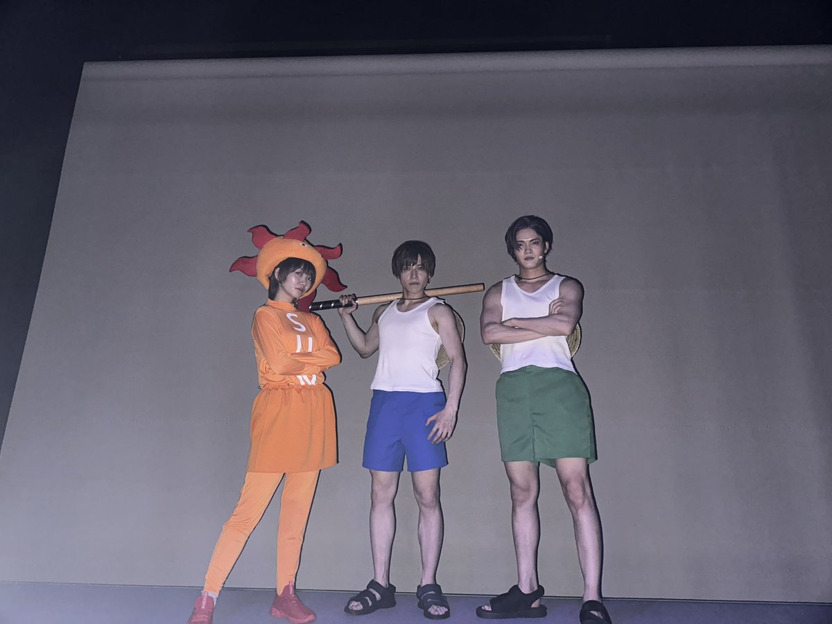 DayoMaria's tweet photo. 『エンドレス猛暑』

………………

さむ。

残すところ後1公演！？
みんなで楽しい収録にしようね🙌✨

#舞台うらみち　
#うらみちお兄さん
#エンドレス猛暑 https://t.co/3hxRxjvgqk