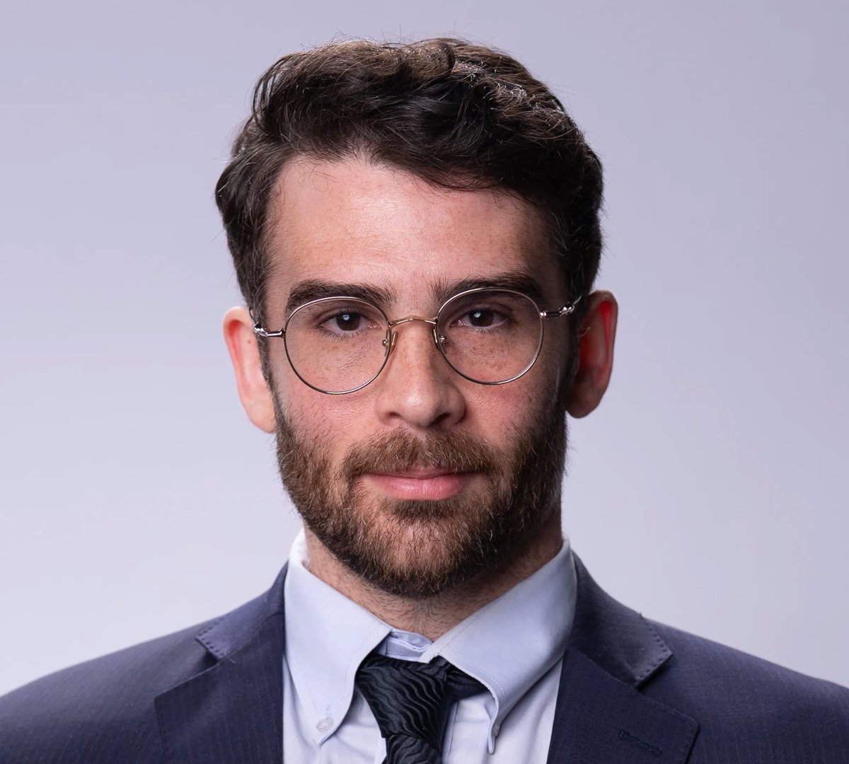 ostonox's tweet photo. Hasan Piker confirms Lindsey Graham has passed after one night in his and Mitch McConnell's polycule https://t.co/EPS47xAA0J