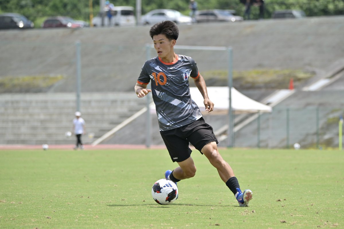 ehime_fc's tweet photo. ⚔️｜𝙏𝙍𝘼𝙄𝙉𝙄𝙉𝙂 𝙈𝘼𝙏𝘾𝙃 - 𝙍𝙀𝙎𝙐𝙇𝙏 -
#ehimefc #愛媛FC　

﹏﹏﹏﹏﹏﹏﹏﹏﹏﹏﹏﹏﹏

🆚#カマタマーレ讃岐 
🗓️7月12日(日)
⌚️45分×2本、30分×1本
📍 宝山湖OKURAボールパーク
﹏﹏﹏﹏﹏﹏﹏﹏﹏﹏﹏﹏﹏

◆ 1本目 讃岐 0-1 愛媛
⚽️#日野翔太 

◆ 2本目 讃岐 0-3 愛媛
⚽️#竹本雄飛 
⚽️#山下雄大 
⚽️#行友翔哉 

◆ 3本目 讃岐 1-0 愛媛

カマタマーレ讃岐の皆さま、ありがとうございました！