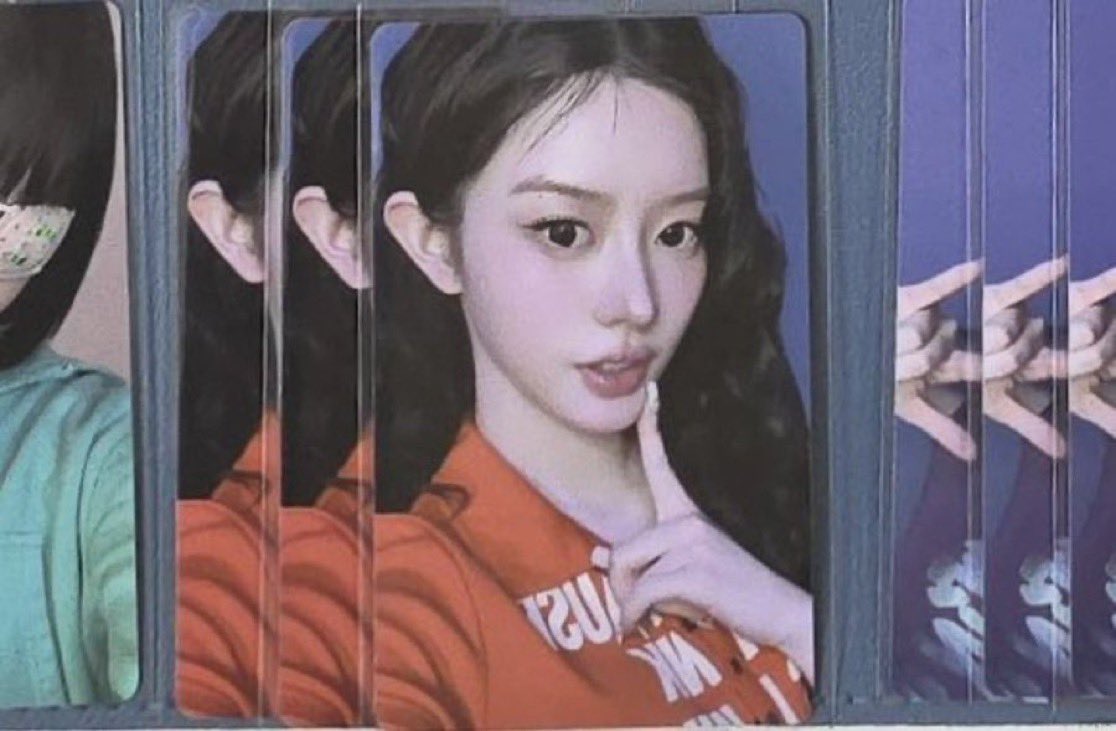 aeuose's tweet photo. ︎︎⠀illit : minju devir ! ❤︎

⌗ studio choom b vers | 330₺ 
ina wha kargolandı gom ekin
⌗ uzun süreli olmadığı sürece 
ayırma &amp; taksit yapabilirim

@illitsatistr @herturlugort 
@pcsatistr @ggcollectsatis https://t.co/EhspSatLRf