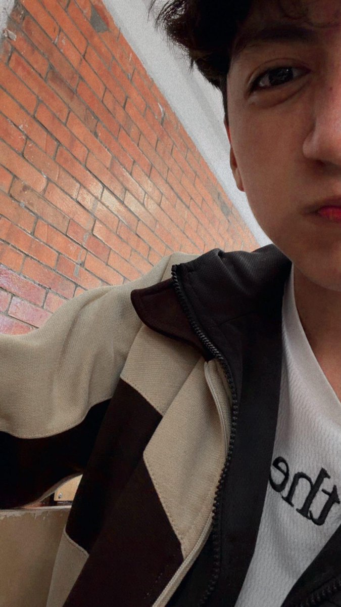 EddyPonce589340's tweet photo. Quien para hablar 
Tengo 15 
Soy de la CDMX
Mi ig:ed_.pncg
Manden dm al ig https://t.co/4dPCXTChzH