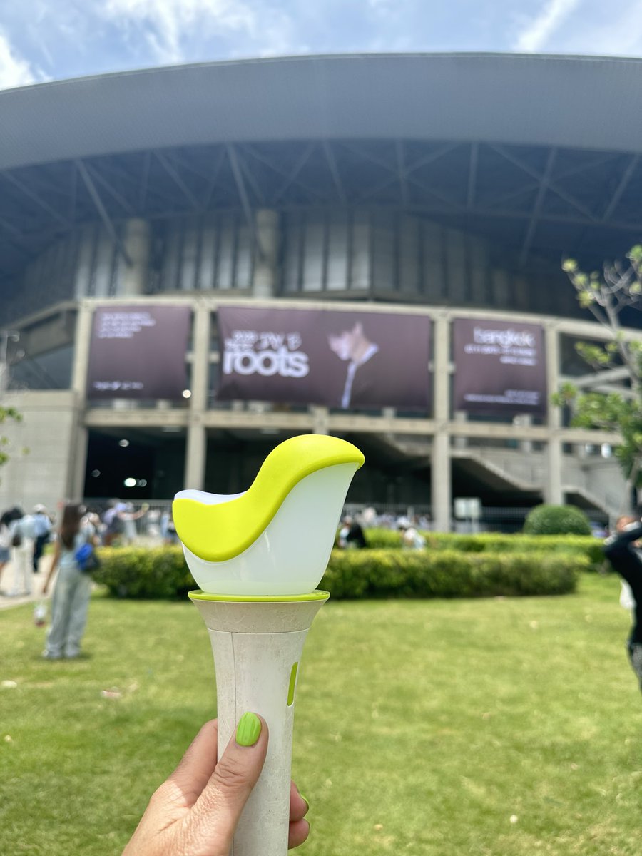 Apple99714974's tweet photo. ทักนะครับเพื่อนB💚🌴

#JAYB 
#2026tape_roots_bangkok
#TAPE_ROOTS_BANGKOK_DAY2 https://t.co/EWc0DmNJtY