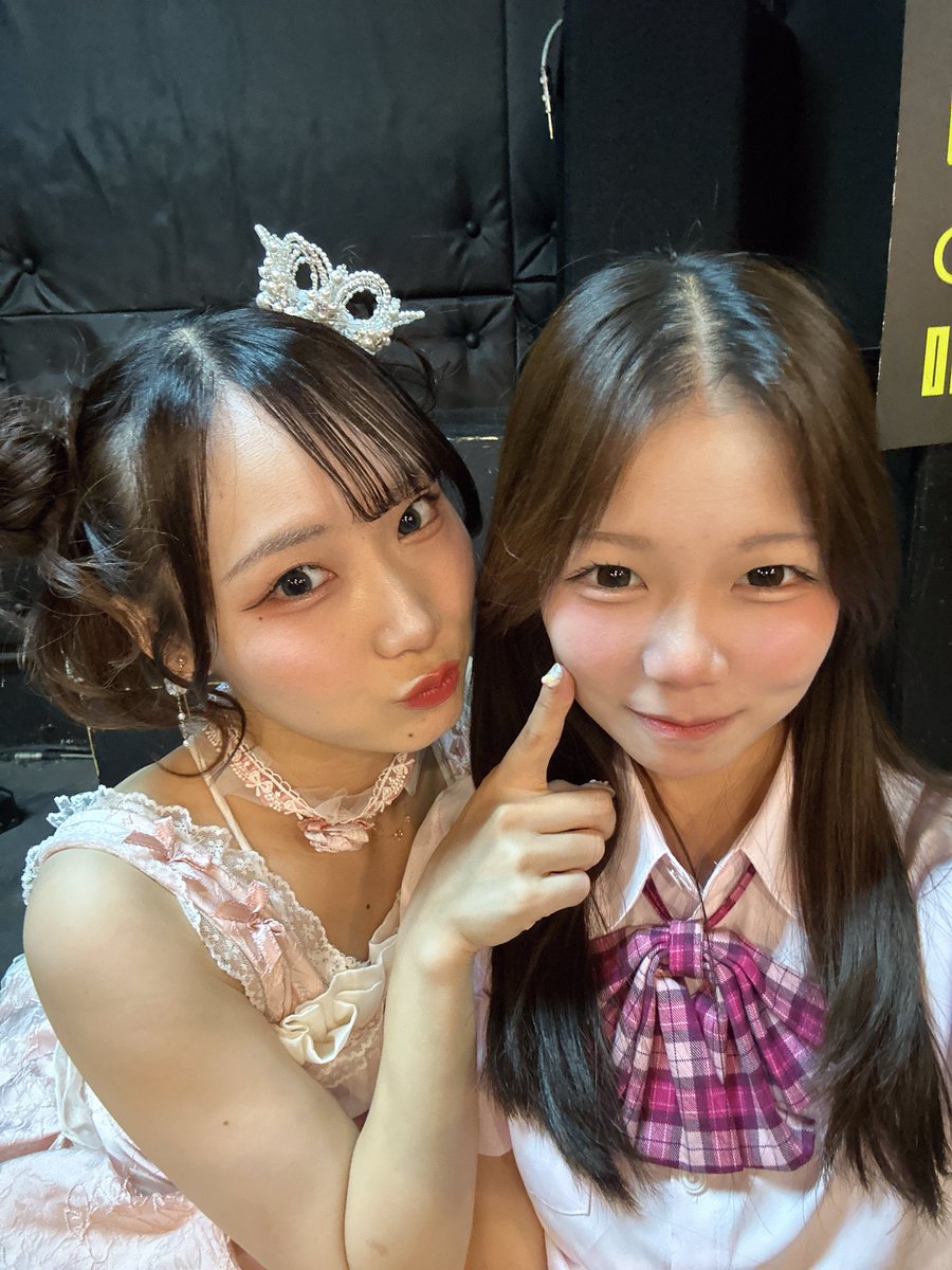 _mi7mi3's tweet photo. みくちゃん生誕祭OAありがとうございました💙
オープニングから盛り上げてくれてありがとう!!
みくちゃん可愛かった〜꒰՞ ܸ. . ܸ՞꒱💕
バトン凄すぎた~♡1stファンファーレ歌ってくれて嬉しかったです.ᐟ.ᐟ感動しました🥹🫶🏻 https://t.co/qXMFMgsrNI