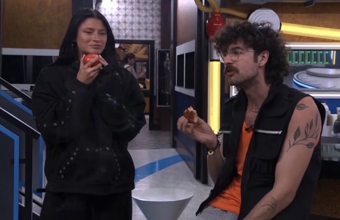 cinepucks's tweet photo. goodnight my fellow bashley truthers #bb28 https://t.co/h5ygBVqhSb