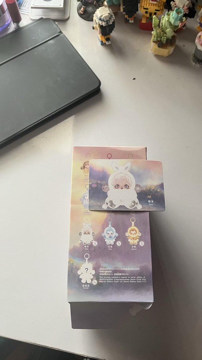 naeltea_'s tweet photo. WTS SKULLPANDA 

Masih good condition yaaa, blm ada keluar box sama sekali.  Ini ORI beli di popmart yg harga aslinya 299.000

Yang minta bisa langsung dm
Bisa nego 😆

📍kaltim, kutaitimur, bisa di oyen kok
💰289.500

#wts #popmart #skullpanda #mundialdefútbol2026 https://t.co/4L7rymsdey