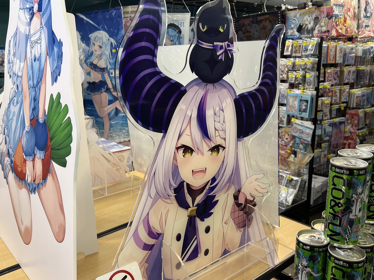 rays2820's tweet photo. 実物初めて見たけど
めっちゃデカいなw https://t.co/maPZfQPZQn