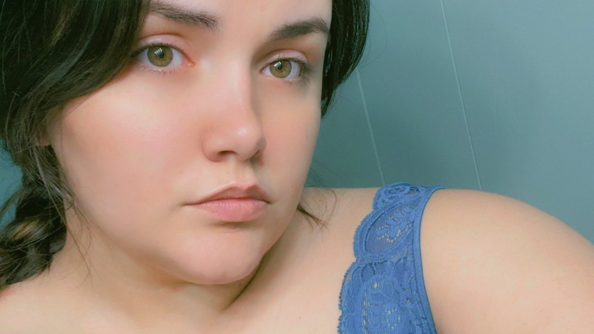 jo_ofthechaos's tweet photo. Were her eyes really that lonely? https://t.co/OiueIXeiqF