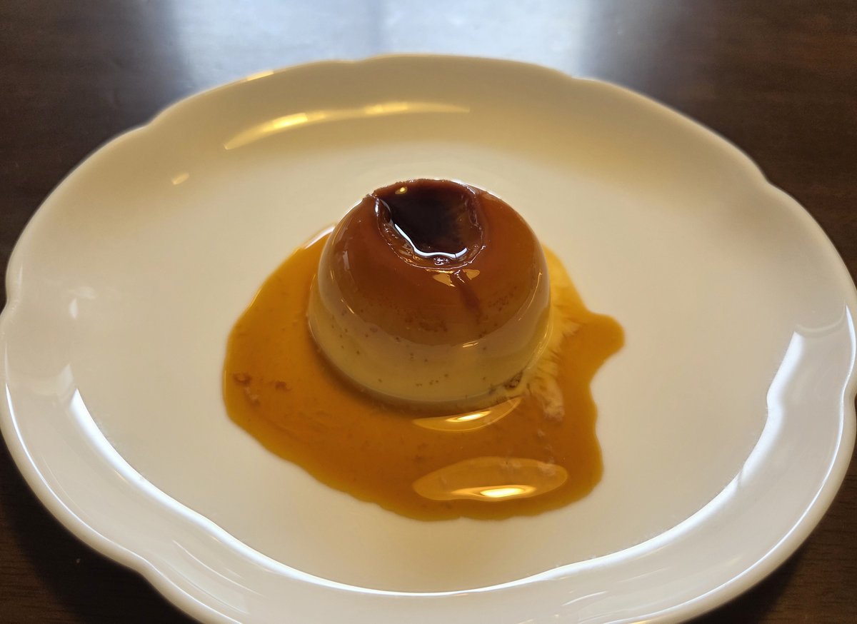 地に落ちたぷりん ページ プリン作ったけど、手順色々間違ったせいで失敗してしまった😭