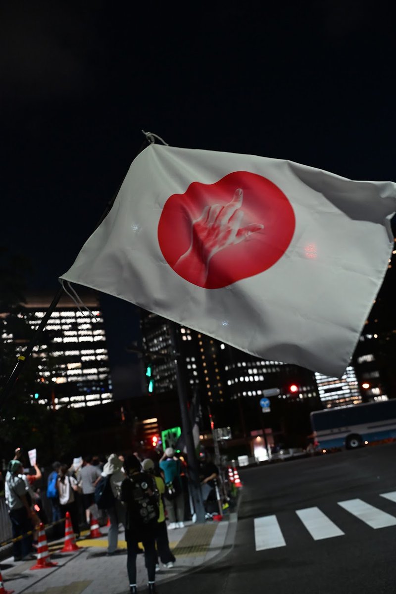 japonistan's tweet photo. 似たようなのはあったぞ！
ほれ、満足か？
https://t.co/lvH8t4iBu8 https://t.co/yjzXDb3RBk