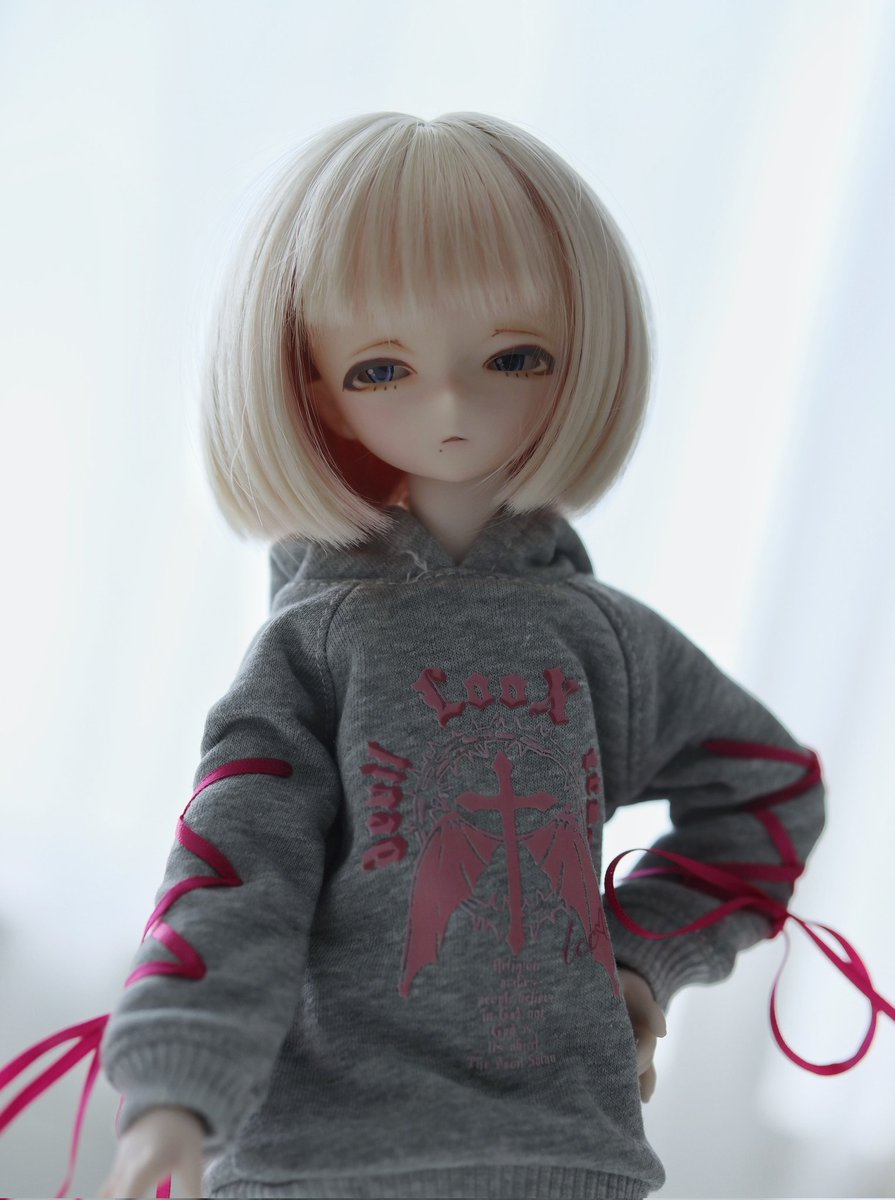 yogotonegoto's tweet photo. 衣替えしました。
本当は半袖用意してただけどサイズが合わなかったのでふたりとも長袖です…
#かえるぺとぺと #alice01 https://t.co/hKnWY3i0l6