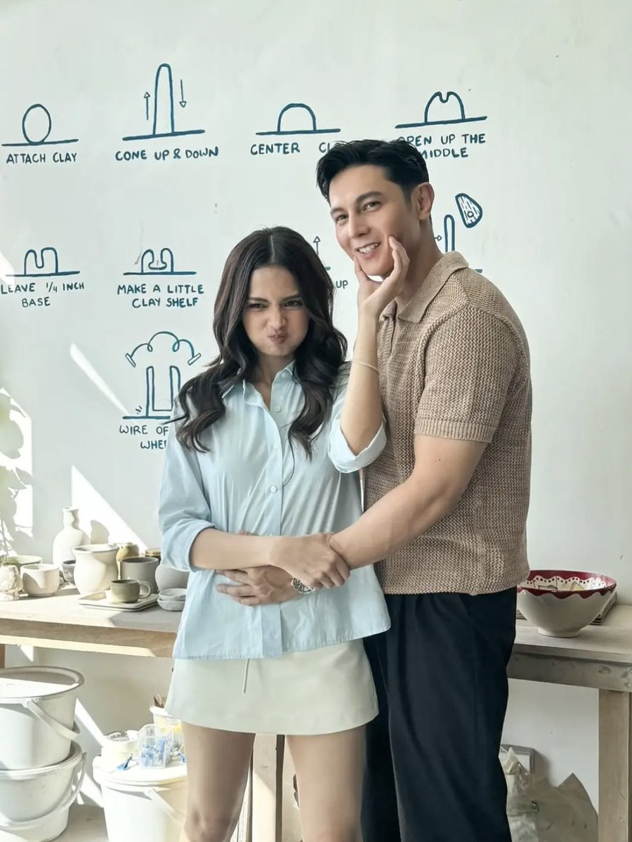 lyraadevera's tweet photo. Ngayon na lang ulit ako nag-fangirl sa isang loveteam. Never thought I’d be stanning RhenSeph in my working era. They reminded me how fun it is to be a fan again and brought back the same kilig I used to feel. 

 LIFUN WITH RHENSEPH
#RhenSephInRobLIPA https://t.co/D8fr8DdhJL