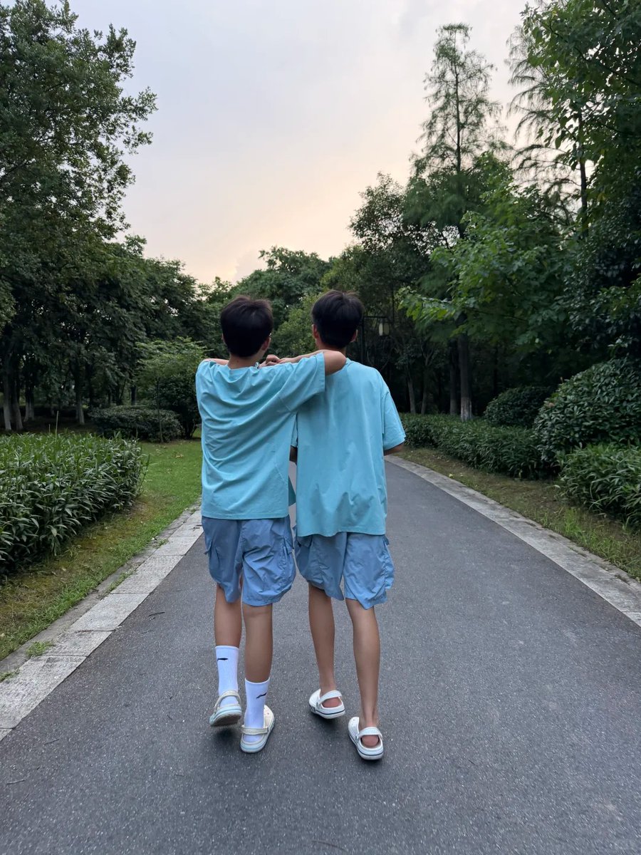 Jennabean1986's tweet photo. 双胞胎弟弟 #正太 #弟弟 #双胞胎 #0m #1s #白袜 https://t.co/Zgb6ifLjBo
