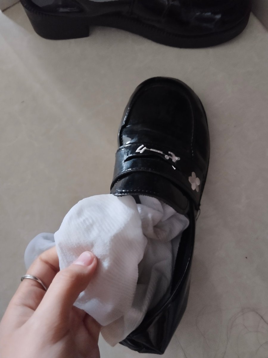 badaoaicoser's tweet photo. 穿了好几天的，有哥哥嘛要 #分泌物 #原味丝袜 #原味胖次 #舔内裤 #洗脑控制 #圣水 #原味衣物 #狗畜生 #原味女神 #原味內內 #踩在腳下 #原味内衣 #原味高跟鞋 #重口内 #重口 #原味褲褲面脫 #踩踏贱狗 #口水 #棉袜臭脚 https://t.co/eRtvQFP7cB