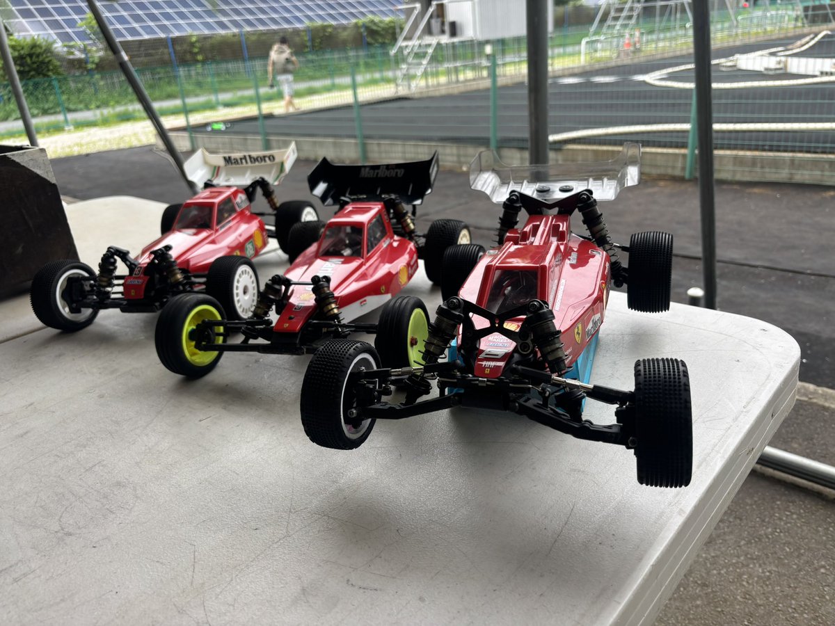 ferrari_f2003ga's tweet photo. 今日はCORCで一日遊ばせてもらいました!
最後のランでリヤのショックマウントが破断したけど、度重なるクラッシュを耐えてくれたのではないかと…
少し通って練習しますかね〜
#CORC #MSB1 https://t.co/V3VlNHIACM