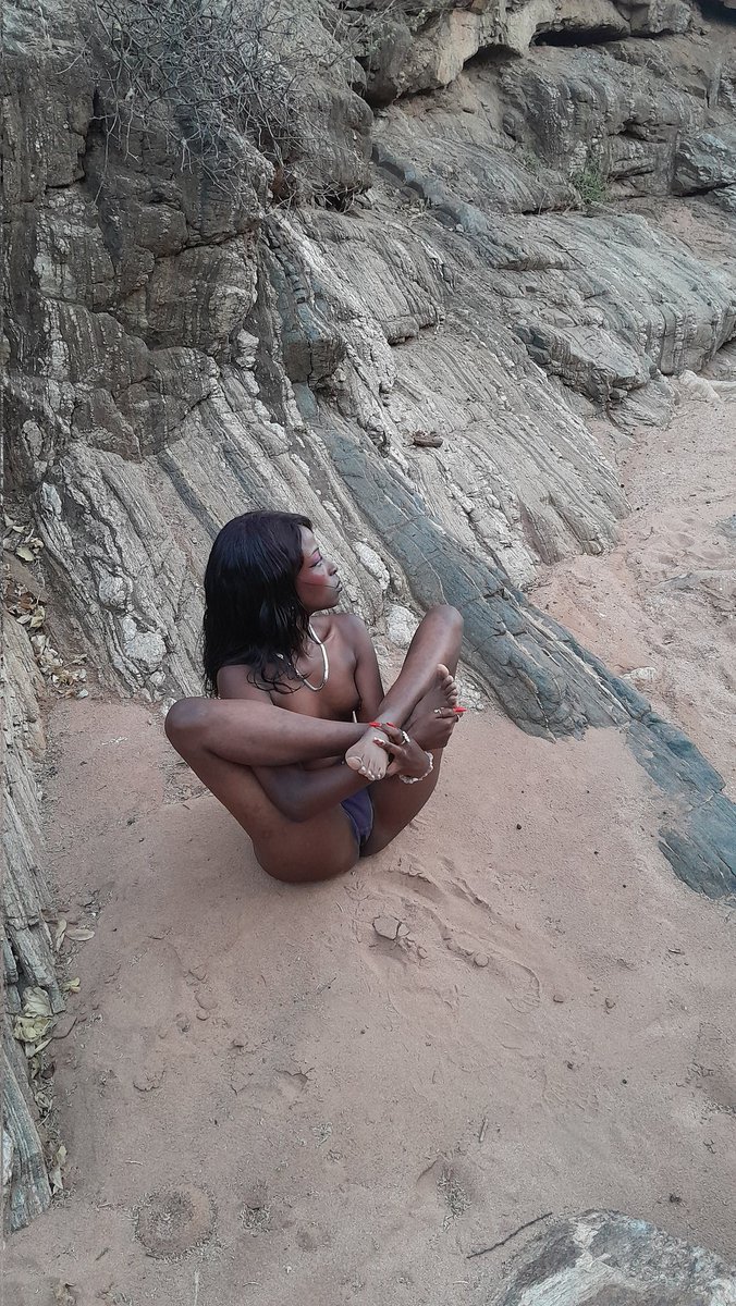 yourGoddessMinx's tweet photo. Black Girl Magic.
#ebonyqueen #rawart #eroticphotography https://t.co/DaDjQcIknD