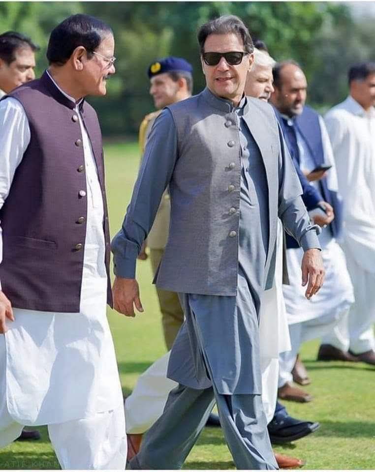 aminuallah10's tweet photo. @TeamPakPower عمران احمد خان نیازی کا دور پاکستانی تاریخ کا سب سے پرآمن دور تھا۔۔۔
@ImranKhanPTI
@TeamPakPower
#بلوچستان_کو_جینے_دو https://t.co/yrkqPffzZU