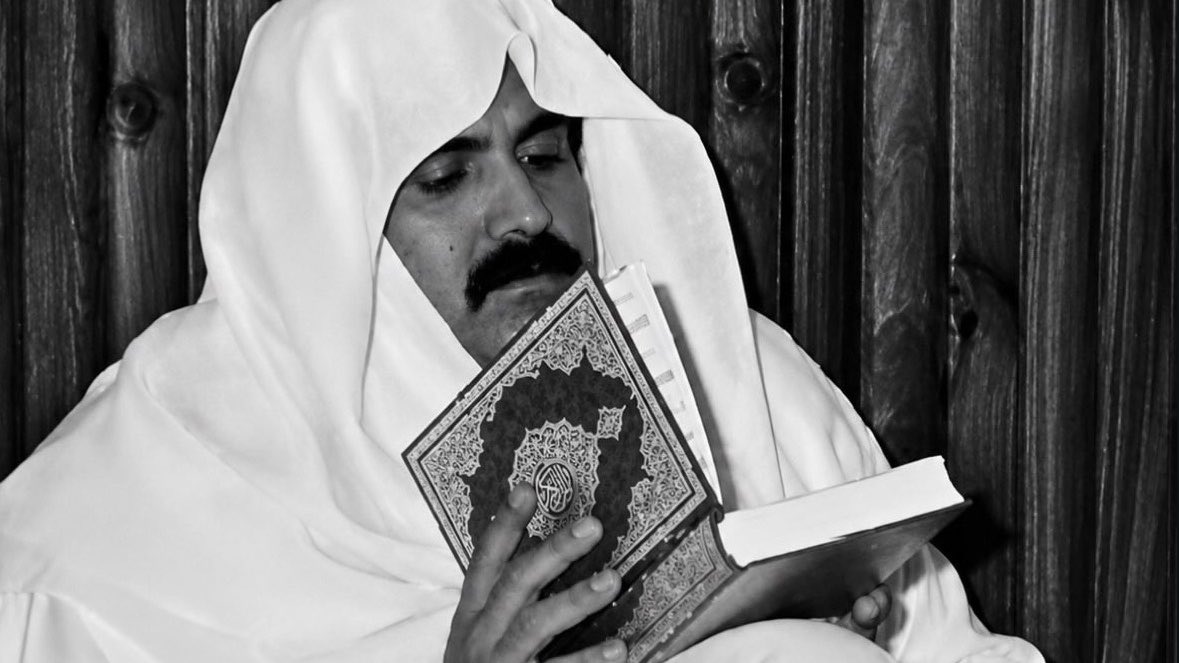 7ndyf's tweet photo. •رحم الله الشيخ حمد بن خليفة آل ثاني•

اللهم اغفر له وارحمه وعافه واعف عنه وأكرم نزله
ووسع مدخله واغسله بالماء والثلج والبرد ونقِّه من 
الخطايا كما ينقى الثوب الأبيض من الدنس اللهم أبدله 
داراً خيراً من داره وأهلاً خيراً من أهله وأدخله الجنة 
وأعذه من عذاب القبر وعذاب النار https://t.co/UNm2nDnguC