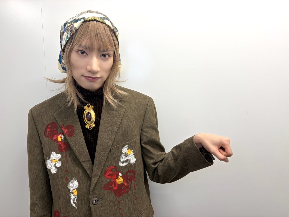 Supdra_staff's tweet photo. ／
Major 6th Single「Call Me Asap / NUMBER」
楽天ブックス限定イベント@東京会場
＼

🔹 ［2ショット撮影会］
メンバーのポーズはこちら！

毅：ごっついポーズ
洸希：ｶﾜｲｸﾅﾛｳポーズ
彪馬：ﾖｼﾖｼｼﾃｱｹﾞﾙﾈポーズ
楽：お手おかわりポーズ

⚠️ お客さまのポーズは指定ございません。
⚠️ 撮影の際は、顔・体ともに正面をお向きください。

🔗 追加販売 詳細
https://t.co/9xRzTnHuxL

#SD_6thSG
#スパドラ #SUPERDRAGON