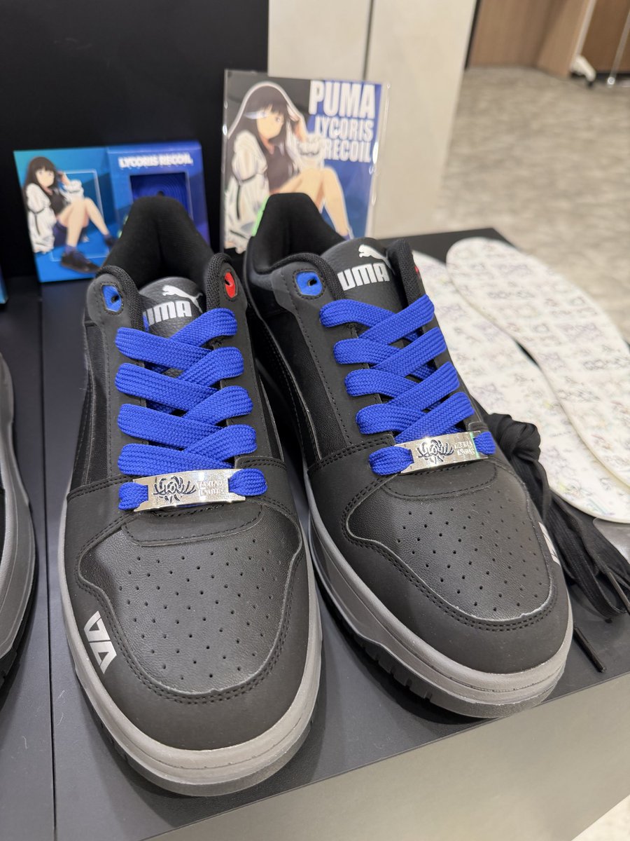 FFL_fall's tweet photo. PUMAコラボ見てきました。
スニーカーええすねえ

リコリコアクスタは厳選してますが、今回のは迷わず確定👍 https://t.co/lm6DcEnww7