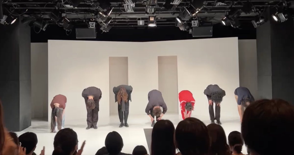 hamlet_fuusi's tweet photo. 【御礼】

『ハムレット』
全21ステージを無事に終えることができました。

劇場へご来場くださった皆さま、また本公演をお気にかけてくださった皆さま、誠にありがとうございました！

ご観劇にあたり、さまざまなご案内やお願いにもご協力いただき、心より御礼申し上げます。 https://t.co/l8rvfY16SA