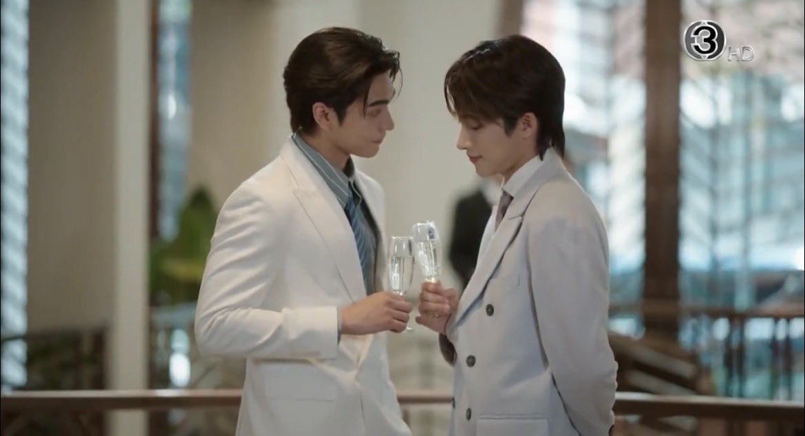 StarStory1881's tweet photo. 📝 EP10 📸 22 🌇💗💗🌃

Crazy Love MooMoo Final EP
#พี่ฟากชอบเธอมู่ตอนจบ https://t.co/H6oY9Mq4pv