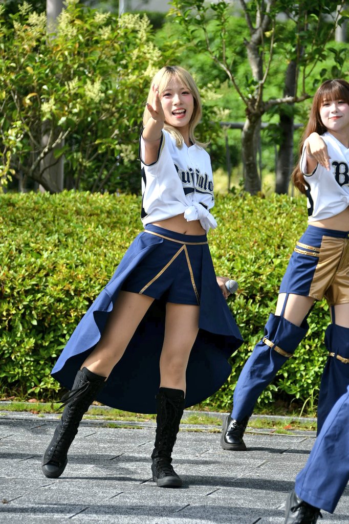UG19940616's tweet photo. @RENA_BsG_397 こんばんは☾ ໋
エスピナイスピ👏👏👏
見事カード勝ち越し😆
火曜からも全力応援✊🏻🔥

ガチャ回しまくってピンバッジ当たった😉
ほんで暑いからジェラート食べに行った🍨
フルーツ無理やから抹茶と黒豆!!🤣

今日も1日おつかれな🧸 https://t.co/MNxUdmwo06