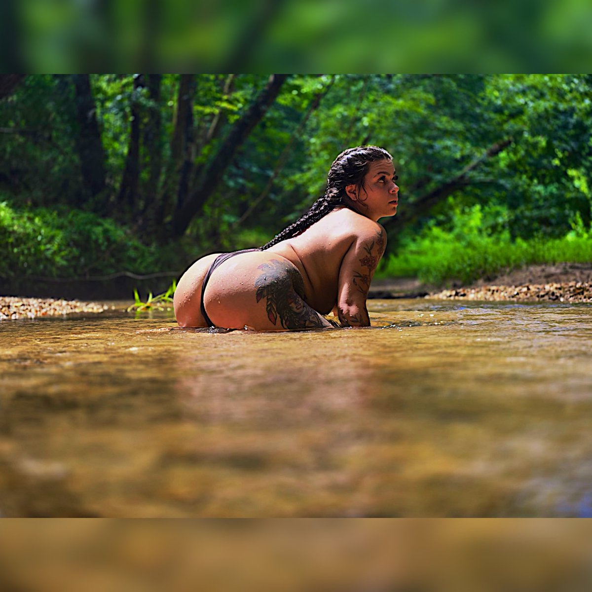 _tatted_beauty_'s tweet photo. Yall head over and check out my OF  you don’t wanna miss out 🌿🍃📸  tatttedbeautyy https://t.co/V3oyvHPkxU