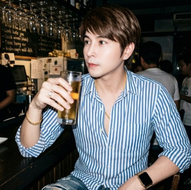 alexay43334's tweet photo. #เวลาเมา..
อาจจะพูดไม่เข้าหู 
แต่อยากบอกว่า #เลิฟยู
ไม่เคยเปลี่ยนแปลง...🥰
#ชิวๆส่งท้ายวันหยุด...🍺 https://t.co/r5MEgDG7qa