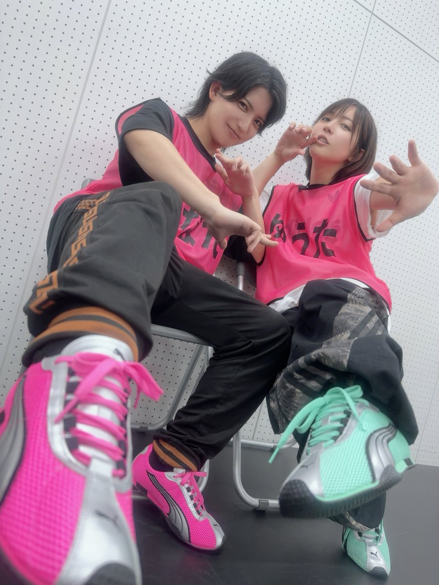 yamanaka_twins's tweet photo. 『SPLASHING WHIRLPOOL!!』🔫💦
2winkにサマーソングきたー☀️

今日あんステ2winkの振り付け日で
汗をかいたので、俺らも水浴びします🚿🚿

#あんスタ #あんステ #2wink

【健太・翔太】 https://t.co/AutPR3eWWA