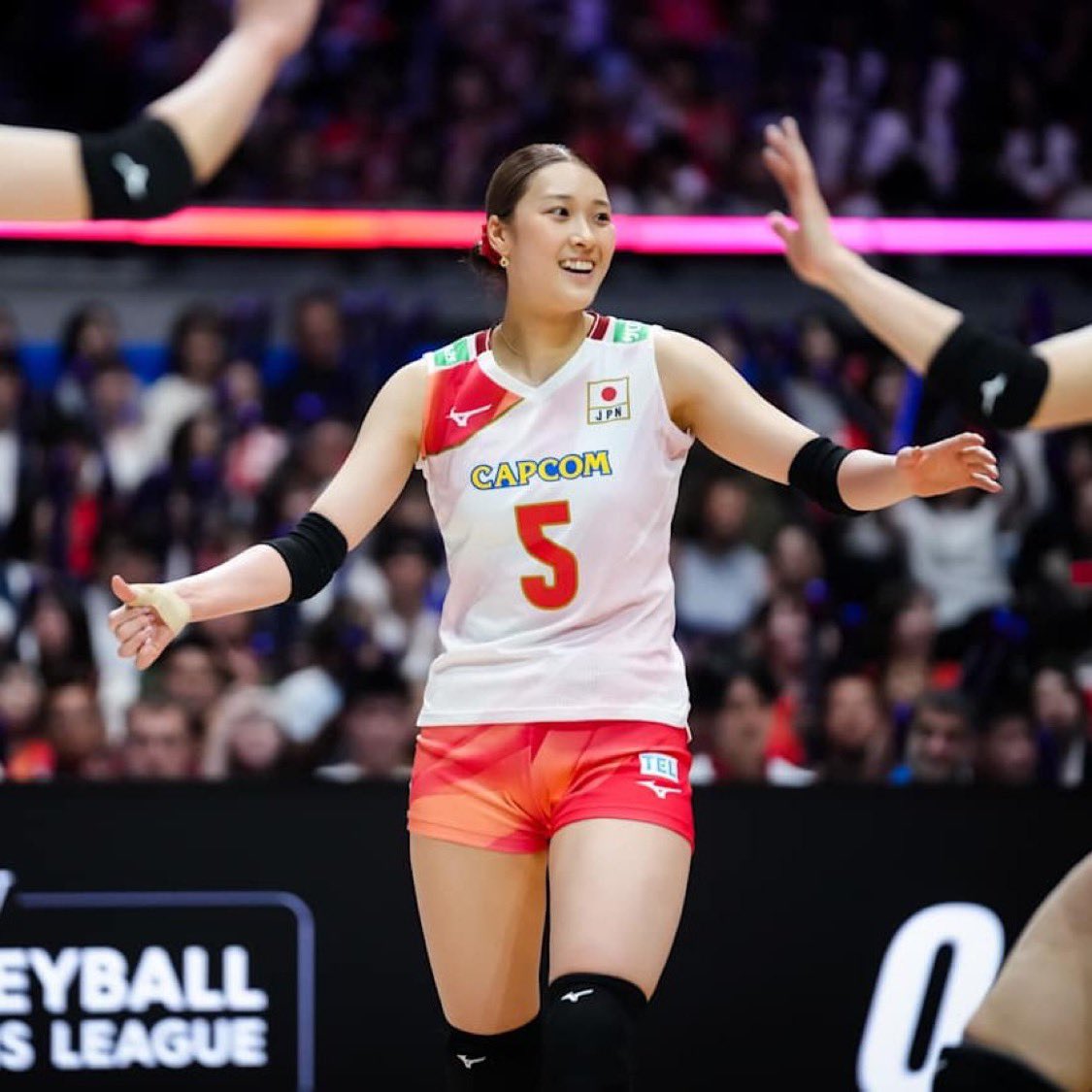 Renne_Games's tweet photo. バレーボール女子日本代表が大逆転勝利で、ファイナルラウンド進出決定！！

🇯🇵日本代表 3-2 ポーランド代表🇵🇱

劇的な逆転勝利おめでとうございます✨
そして感動をありがとうー！！
決勝ラウンド楽しみだ😊

#ネーションズリーグ https://t.co/GYjEBtApW9