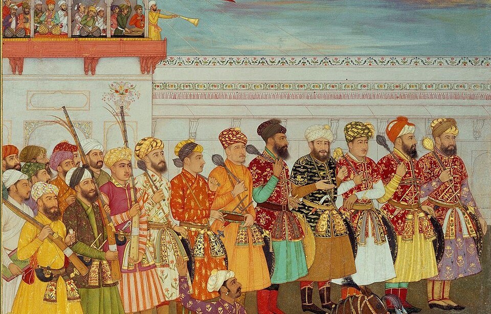 lbnBattuta's tweet photo. As the Mughal Empire adopted muskets in the 16th–17th centuries, it continued to paint in the same miniature style perfected centuries earlier.

This blend created some striking pieces. 

You have emperors with halos hunting with muskets, nobles in silk robes carrying firearms. https://t.co/WX0gLgPDLN