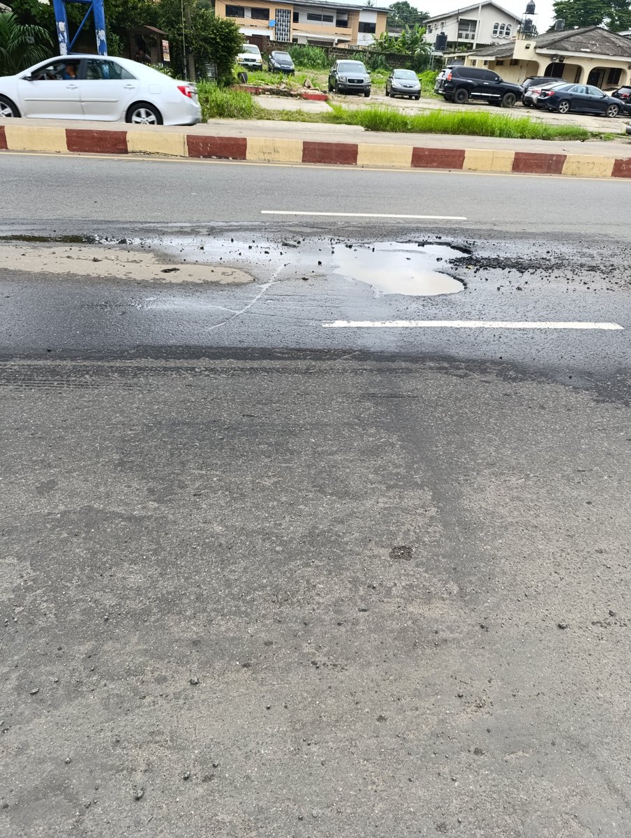 OCube71_'s tweet photo. @seyimakinde Sir good morning.

Below is a picture of an underground water source that has damaged the Secretariat road around Aare Avenue.

Thank you sir. https://t.co/Z7ffAqyWb0