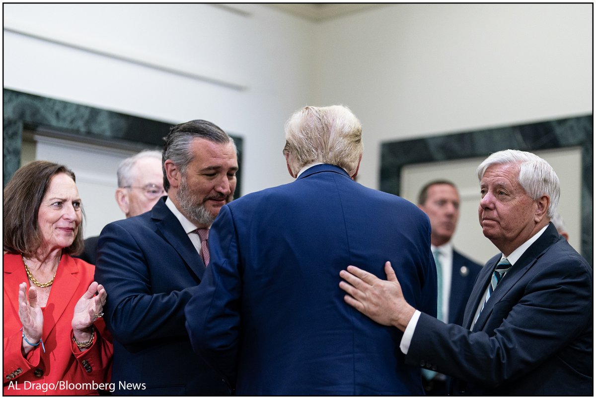 Al_Drago's tweet photo. Sen. Lindsey Graham, one of President Donald Trump’s closest allies in Congress, has died after a “brief and sudden illness,” according to his office. He was 71. https://t.co/NcoaalMYNu