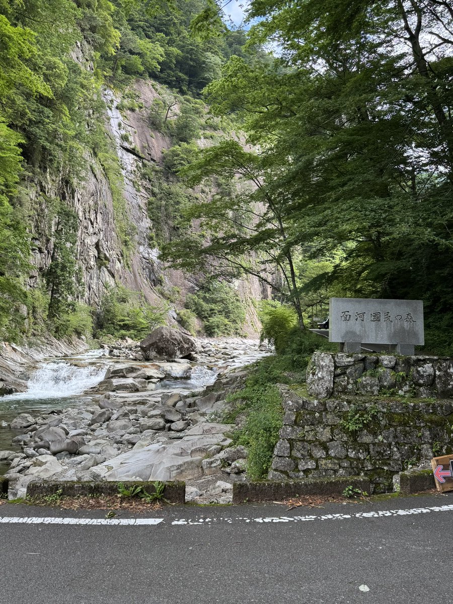 baba3614's tweet photo. 面河渓
涼しかった https://t.co/VMPpTmg4UO