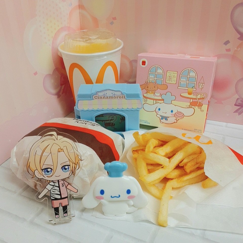 rai_slb's tweet photo. ハッピーセット食べたよ😋 https://t.co/r99h6rilmQ