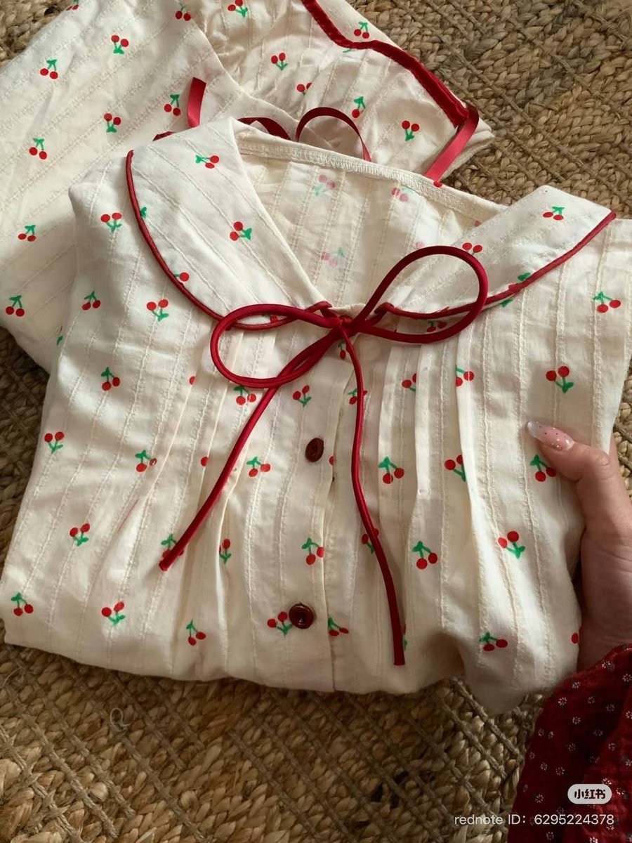 xalivyy's tweet photo. Cute sleepwear (pajamas) that keeps you cozy all night🫶🌷

A thread https://t.co/Dfz0ZMlDHF