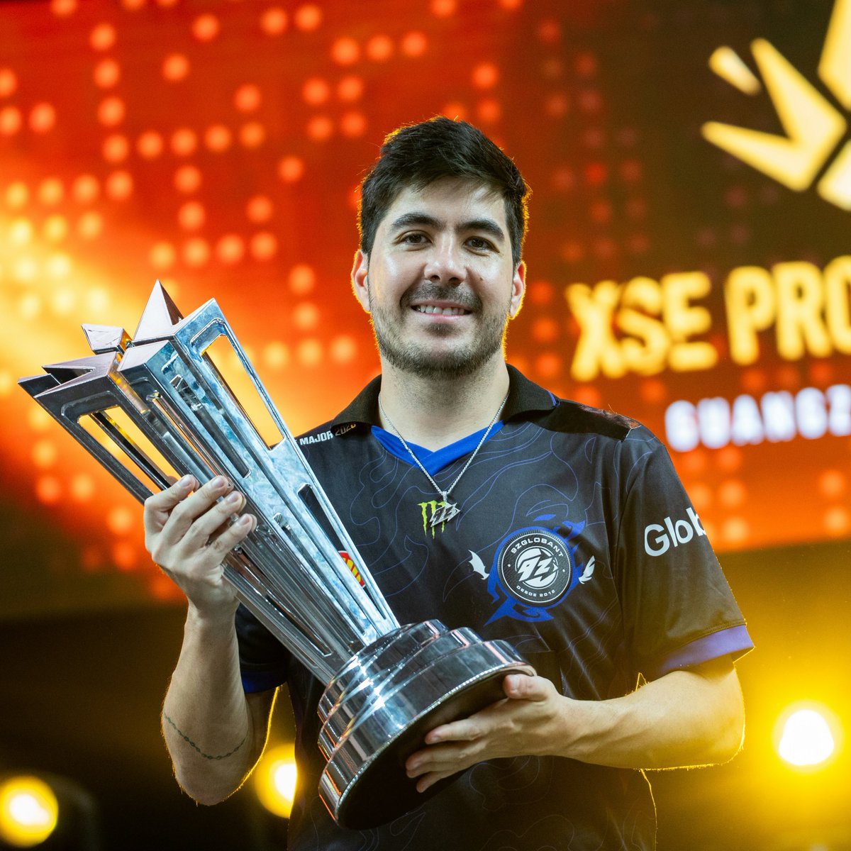 9zTeam's tweet photo. Capitán del equipo en su momento y hoy campeón de un torneo Tier-1 como Coach, BIT ES 9Z 🇧🇷💜

@bit1 https://t.co/pS1oTMprhW