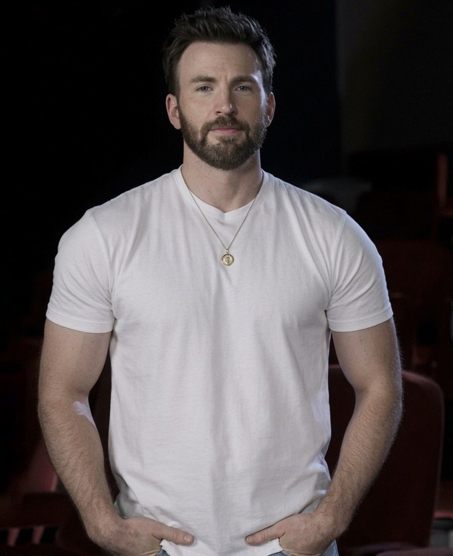 cosmic_marvel's tweet photo. Chris Evans stuns in new promotional video for ‘AVENGERS: DOOMSDAY’ https://t.co/8QrndKuXMK