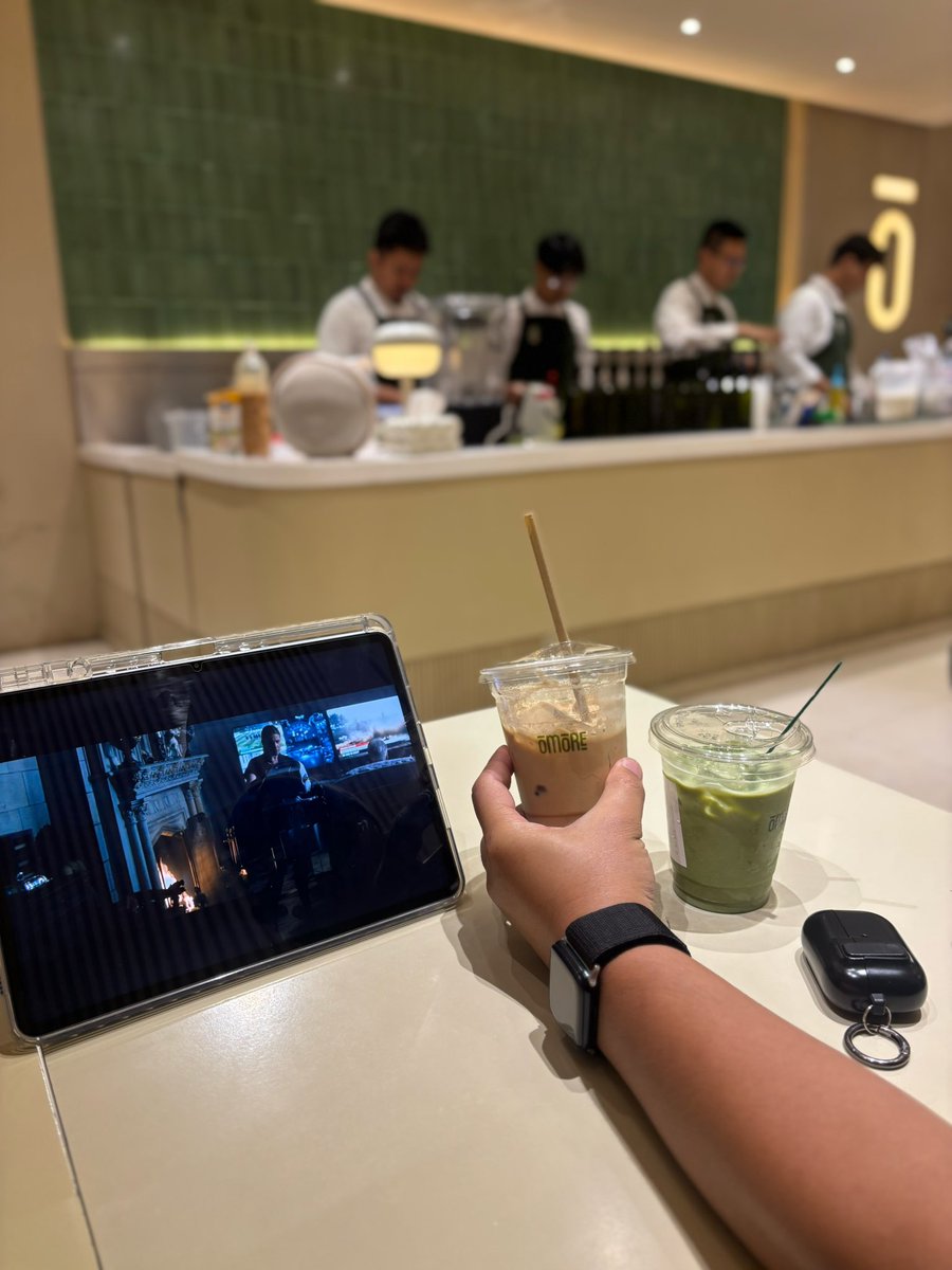 thebaddestazn's tweet photo. the convo we have while having our drinks…. https://t.co/sahZ5rgXk6