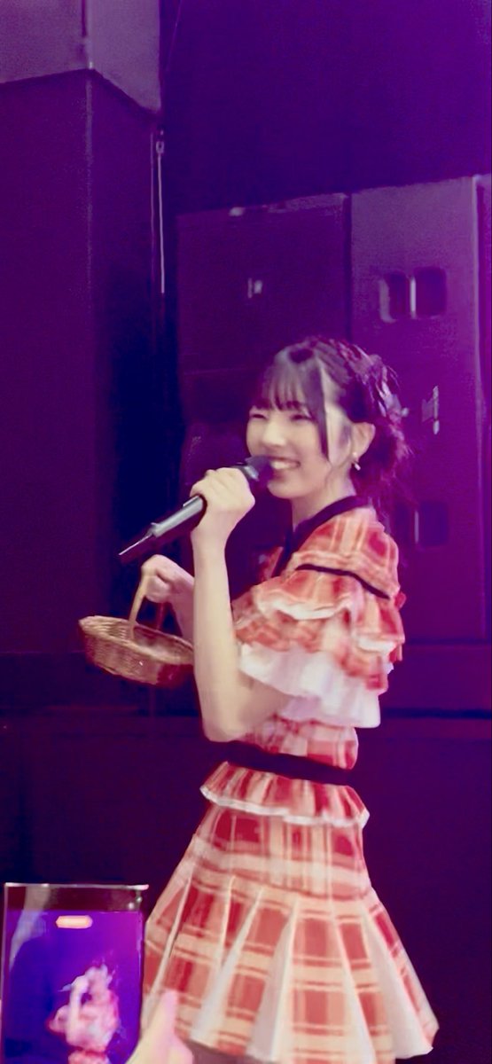 TARE_chan3's tweet photo. Zepp Fukuoka ベリー組🍓夜

昼に続き暴れる #河村優愛 ちゃん🤣
#太田愛恵 ちゃんの離れ目一重（奥二重）の笑顔だーいすき🤗
#浅井裕華 ちゃん推しが近くにいてチュー投げてた🫢
#SKE48SummerTour2026
#じゅーしーすぷらっしゅだぜ https://t.co/vQSRfxHiUp