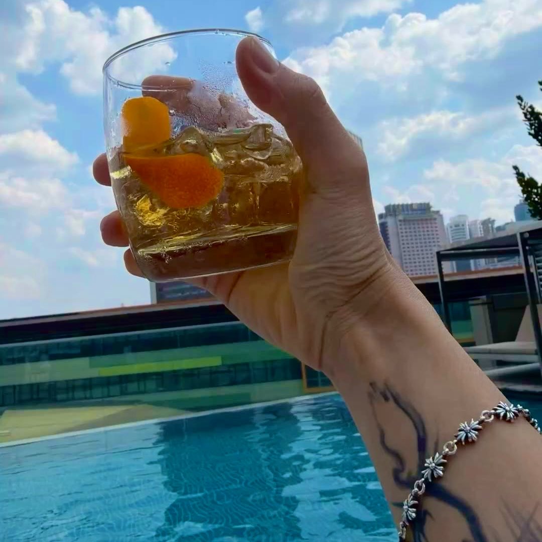 falseekingg's tweet photo. ⠀⠀ ⠀⠀ ⠀⠀ ⠀⠀ ⠀⠀ ⠀⠀
 ⠀⠀ ⠀⠀ ⠀⠀  ⠀      𝓈𝓊𝓂𝓂𝑒𝓇 🥃
 ⠀⠀ ⠀⠀ ⠀⠀     ⠀⠀#ntludaily
 ⠀⠀ ⠀⠀ ⠀⠀ ⠀⠀ ⠀⠀ ⠀⠀ https://t.co/RqEgvr6vkT