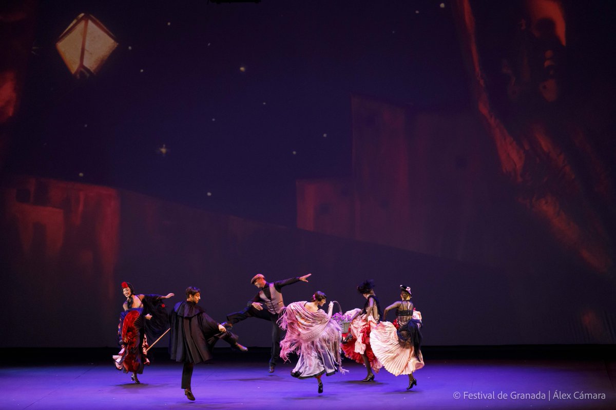 FestivalGranada's tweet photo. 💃 Un homenaje a la leyenda de la danza española.

En el Teatro del Generalife, Les Ballets Espagnols de «La Argentina», con @antonionajarro en la dirección artística y coreografía, ofrecieron un espectáculo único. https://t.co/lod7aEFPi4